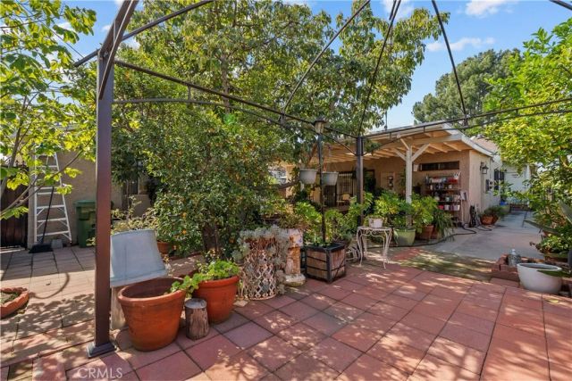 5658 Willowcrest Ave, North Hollywood, CA 91601