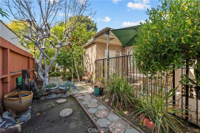 5658 Willowcrest Ave, North Hollywood, CA 91601