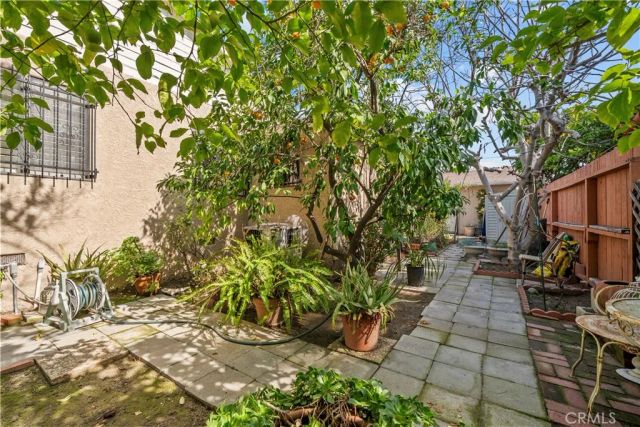 5658 Willowcrest Ave, North Hollywood, CA 91601