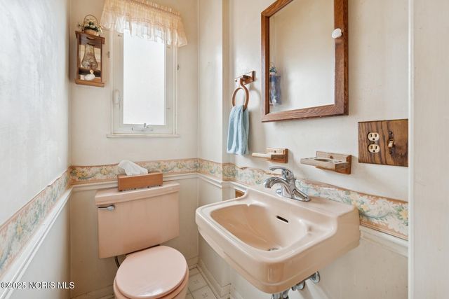 3114 Escott Avenue, Toledo, OH 43614