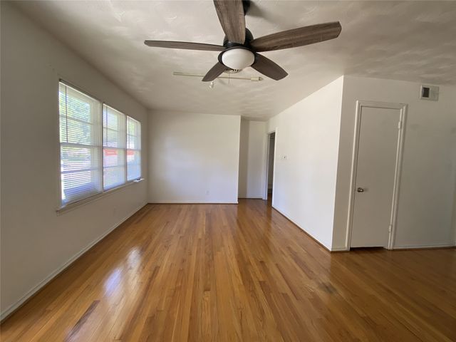 11332 FLamingo Lane, Dallas, TX 75218
