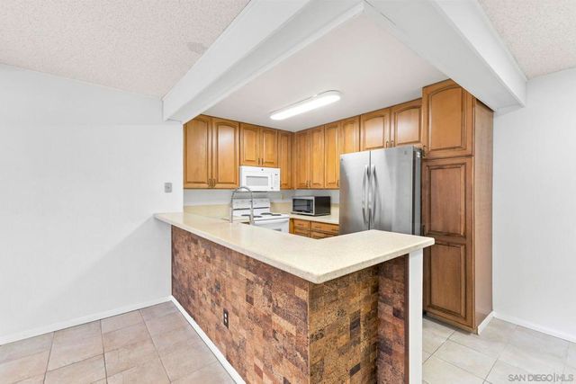 9120 Gramercy 320, San Diego, CA 92123