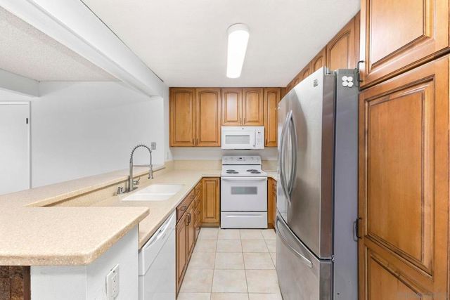 9120 Gramercy 320, San Diego, CA 92123