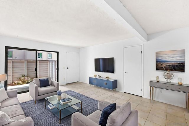 9120 Gramercy 320, San Diego, CA 92123