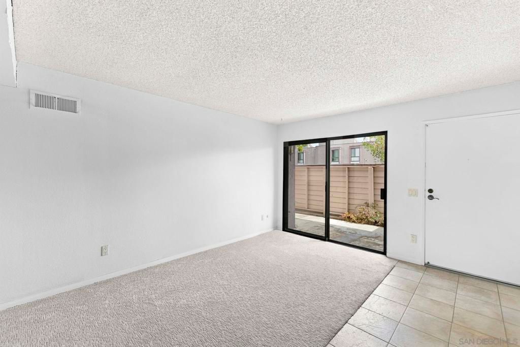 Image 12 of property listing at 9120 Gramercy 320, San Diego, CA 92123