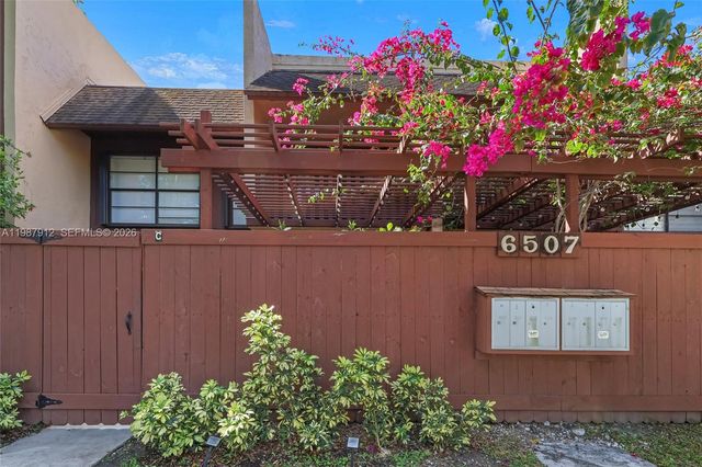 6507 SW 116th Pl C, Miami, FL 33173