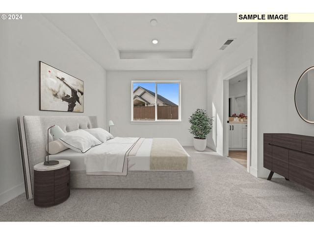 1833 S Pepperwood St, Canby, OR 97013