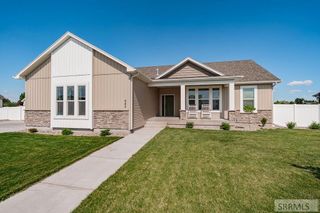 542 Steinfeld Dr, Ammon, ID 83401