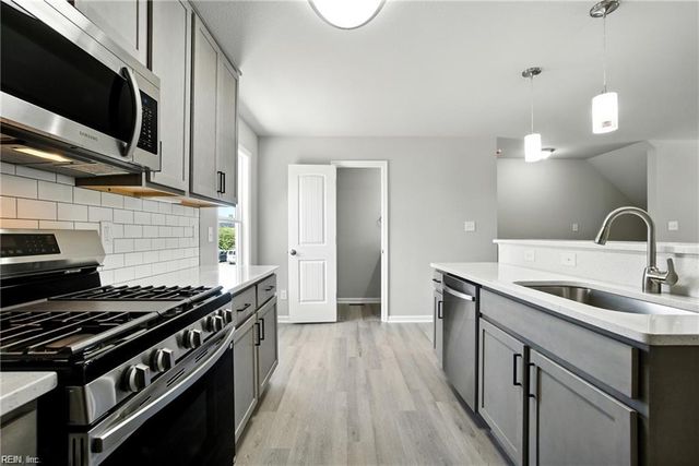 5000 Lacy CT, Suffolk, VA 23434