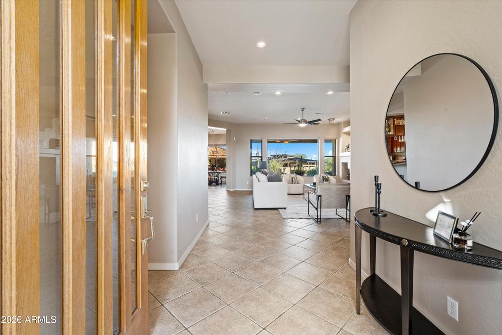 Image 16 of property listing at 11294 E QUARRY Trail, Scottsdale, AZ 85262