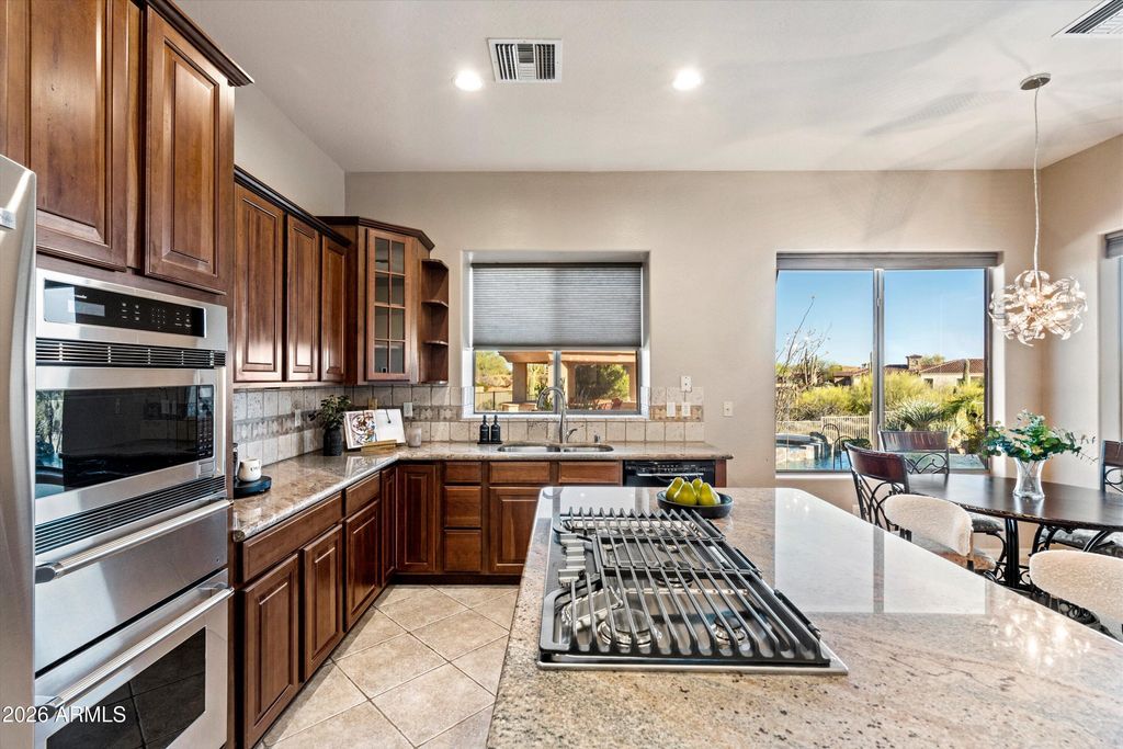 Image 5 of property listing at 11294 E QUARRY Trail, Scottsdale, AZ 85262