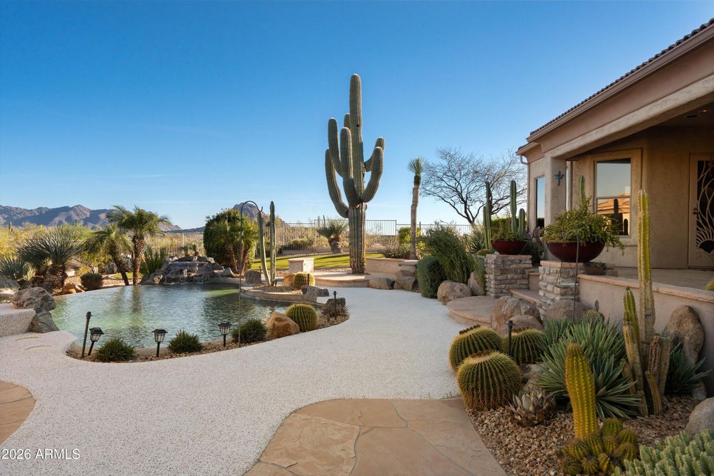 Image 9 of property listing at 11294 E QUARRY Trail, Scottsdale, AZ 85262