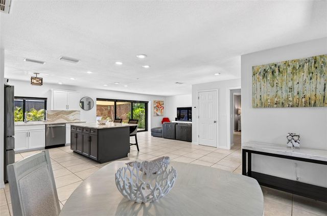 114 12TH STREET, Belleair Beach, FL 33786