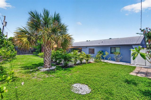 114 12TH STREET, Belleair Beach, FL 33786
