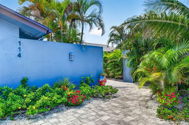 114 12TH STREET, Belleair Beach, FL 33786