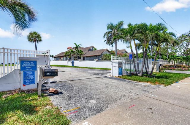 114 12TH STREET, Belleair Beach, FL 33786