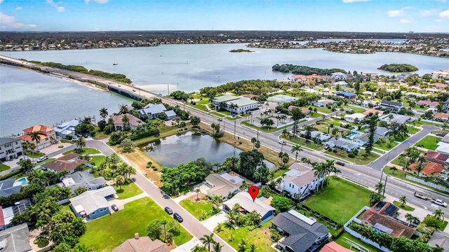 114 12TH STREET, Belleair Beach, FL 33786