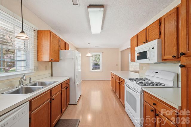 8801 Gamesford Drive, Charlotte, NC 28277