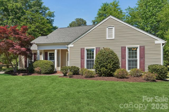 8801 Gamesford Drive, Charlotte, NC 28277