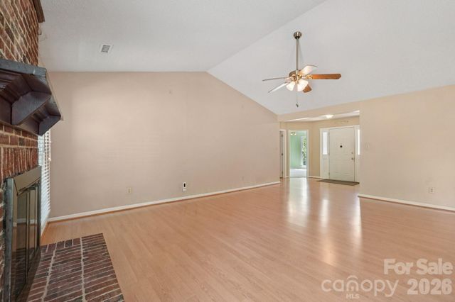 8801 Gamesford Drive, Charlotte, NC 28277