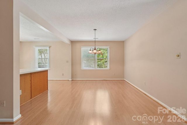 8801 Gamesford Drive, Charlotte, NC 28277