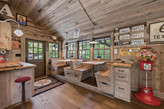 161 Primrose Way, Palo Alto, CA 94303