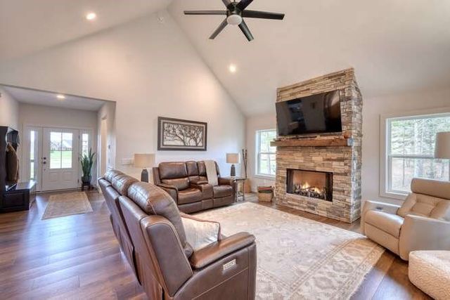 46 Fox Cove, Blairsville, GA 30512