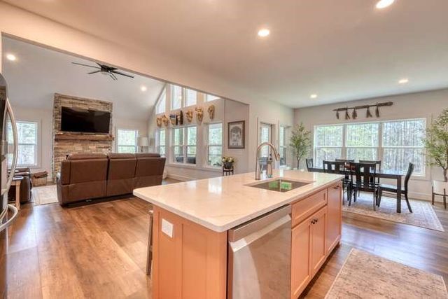 46 Fox Cove, Blairsville, GA 30512