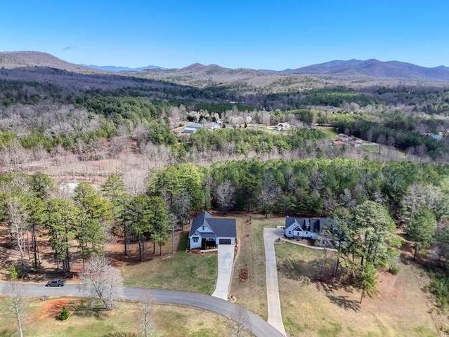 46 Fox Cove, Blairsville, GA 30512