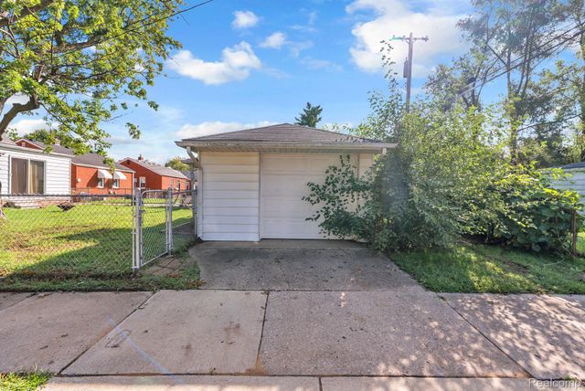 24163 Ross Street, Dearborn, MI 48124