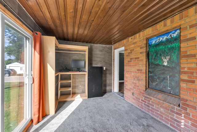 24163 Ross Street, Dearborn, MI 48124