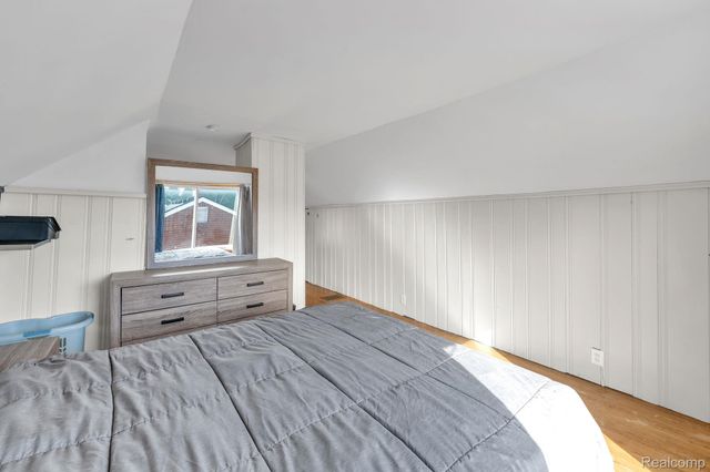 24163 Ross Street, Dearborn, MI 48124