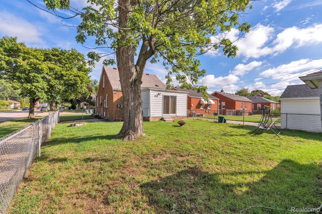 24163 Ross Street, Dearborn, MI 48124