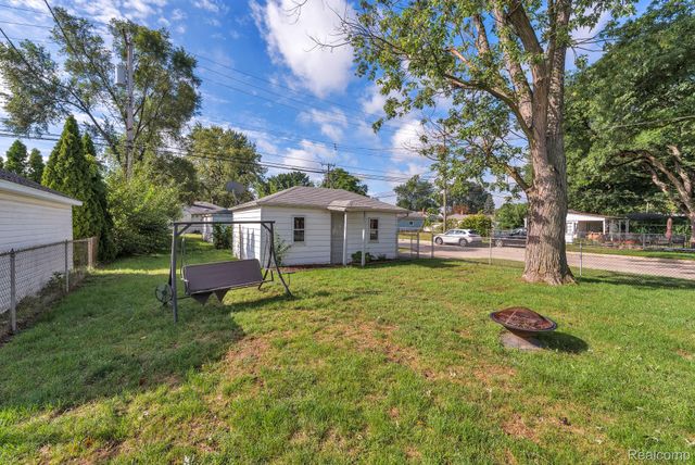 24163 Ross Street, Dearborn, MI 48124