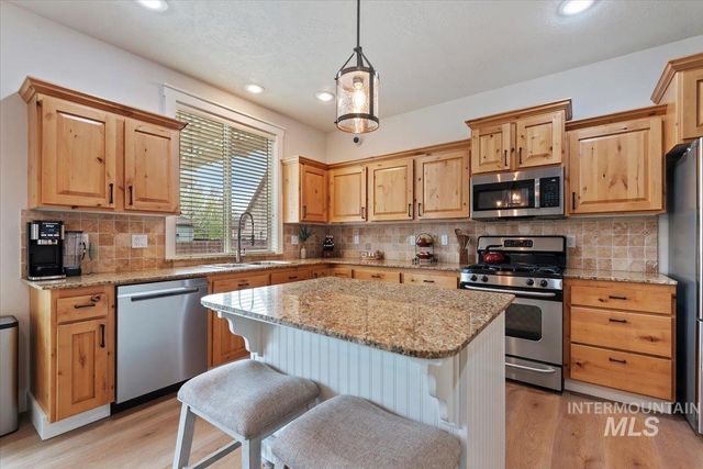 3344 N N Campton, Boise, ID 83713