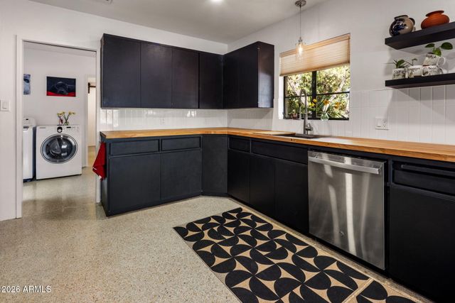 1630 E Solano Drive, Phoenix, AZ 85016