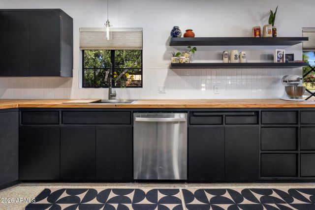 1630 E Solano Drive, Phoenix, AZ 85016