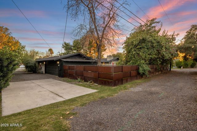 1630 E Solano Drive, Phoenix, AZ 85016