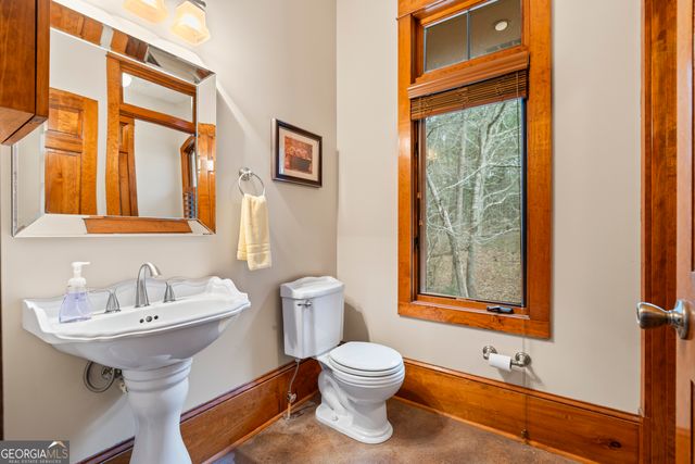 305 Fairplay Street, Rutledge, GA 30663