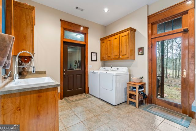 305 Fairplay Street, Rutledge, GA 30663