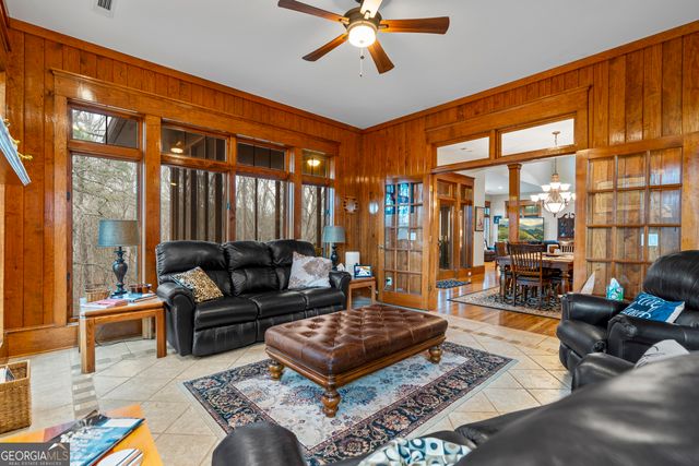 305 Fairplay Street, Rutledge, GA 30663