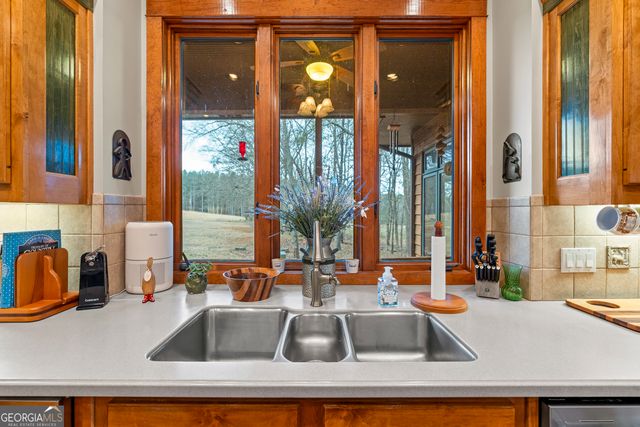 305 Fairplay Street, Rutledge, GA 30663