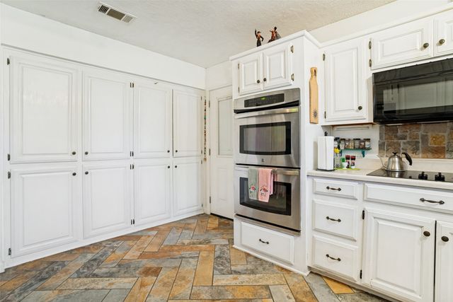 3511 County Road 1108, Celeste, TX 75423