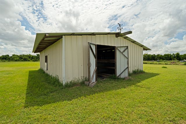 3511 County Road 1108, Celeste, TX 75423