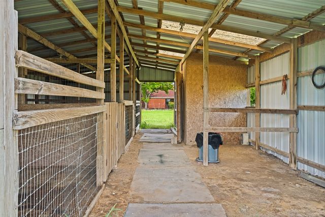 3511 County Road 1108, Celeste, TX 75423