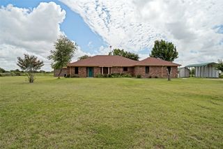 3511 County Road 1108, Celeste, TX 75423