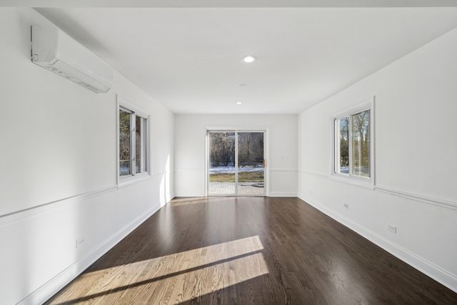 1155 Hackberry Road, Deerfield, IL 60015