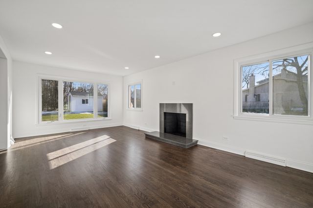 1155 Hackberry Road, Deerfield, IL 60015