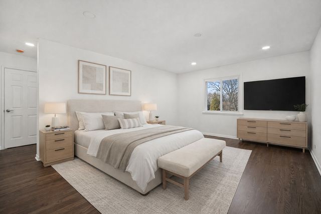 1155 Hackberry Road, Deerfield, IL 60015