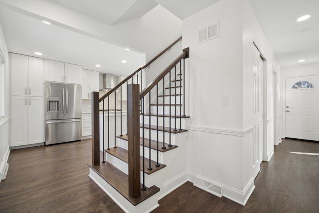 1155 Hackberry Road, Deerfield, IL 60015